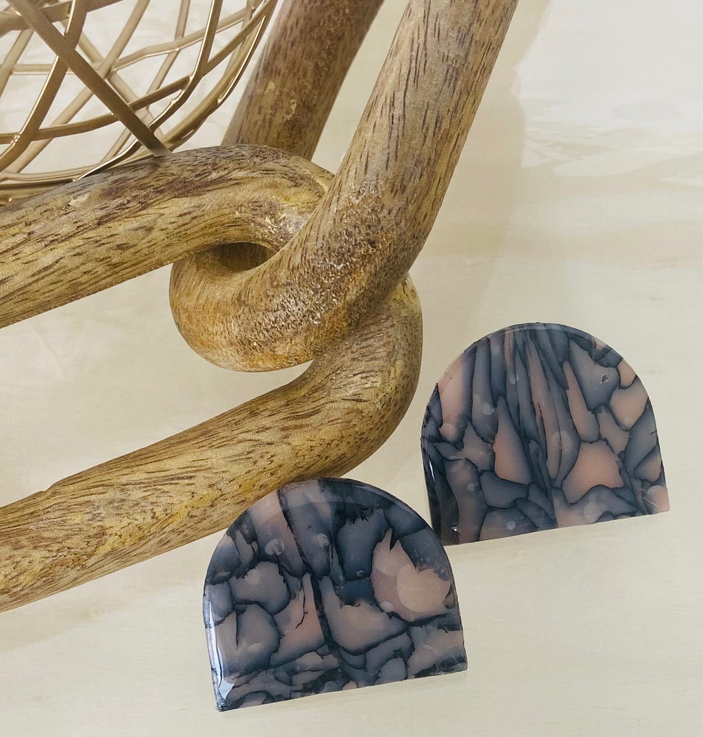 Arch Studs (Black/Nude)